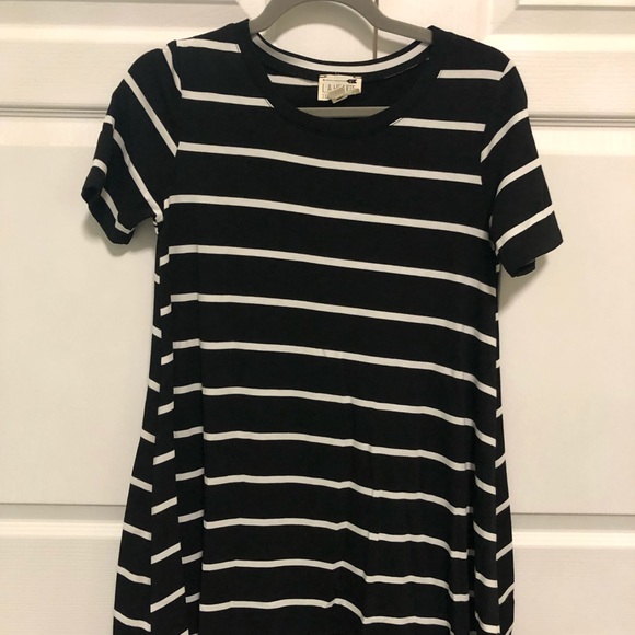 NWOT PACSUN LA Hearts Striped T-shirt Dress - Picture 2 of 3